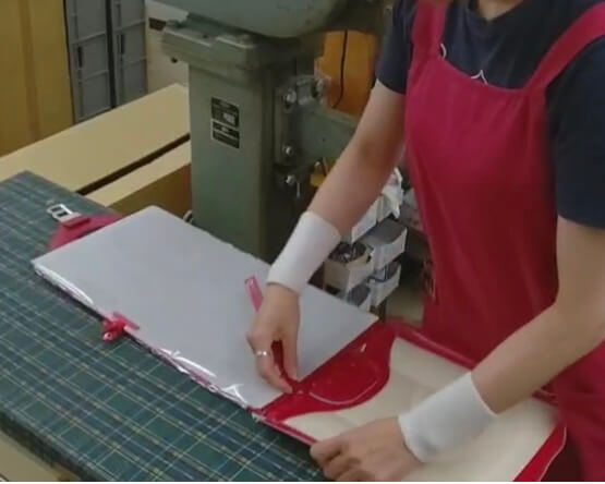 持ち手の取り付け作業