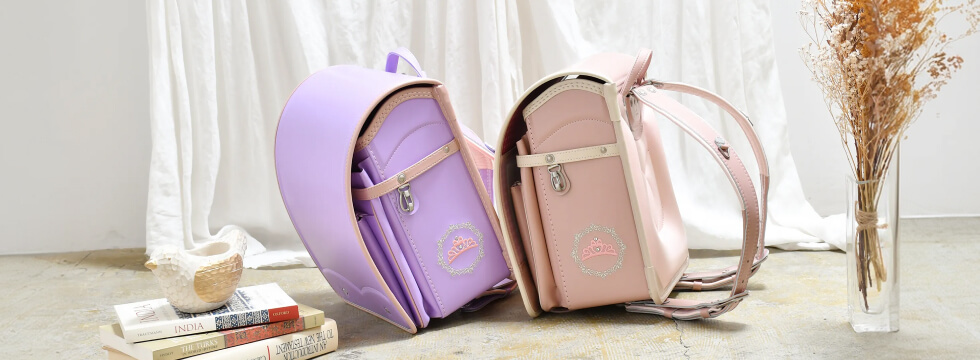 バイカラーの美しさに女の子のあこがれ<br>「ティアラ」を刺繍。